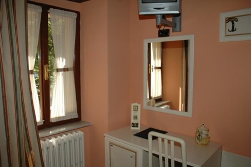 Albergo Montenerone Piobbico Habitación foto