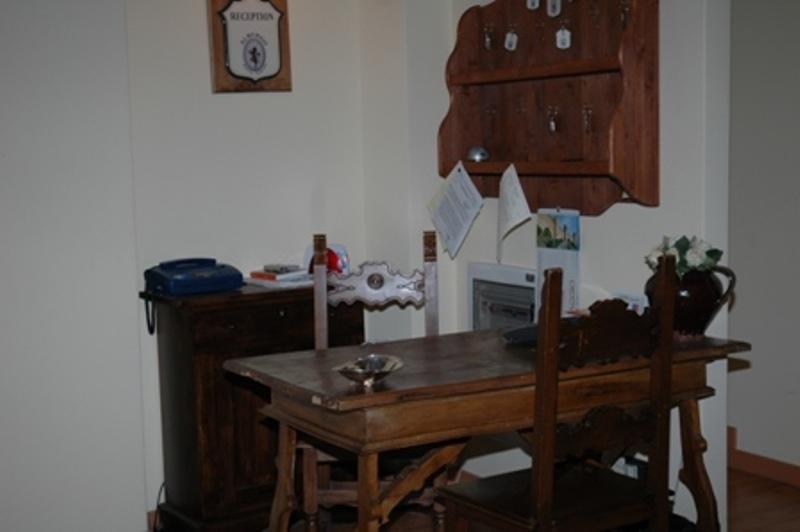 Albergo Montenerone Piobbico Habitación foto